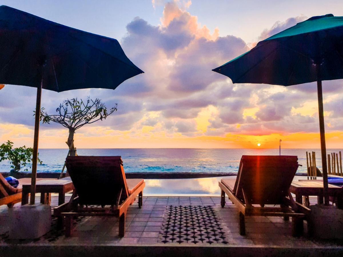 Juan Beach Bungalow Batununggul エクステリア 写真