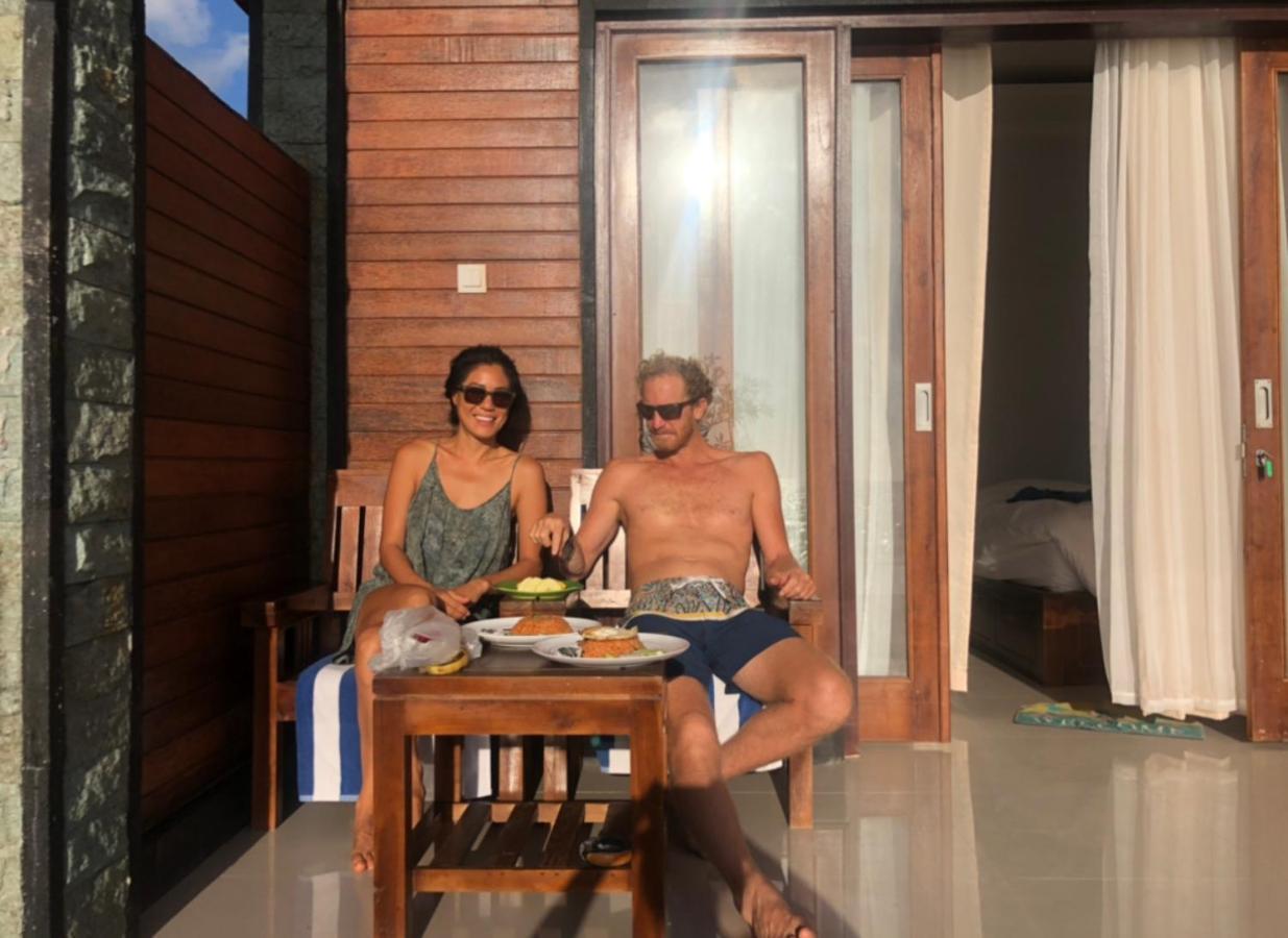 Juan Beach Bungalow Batununggul エクステリア 写真