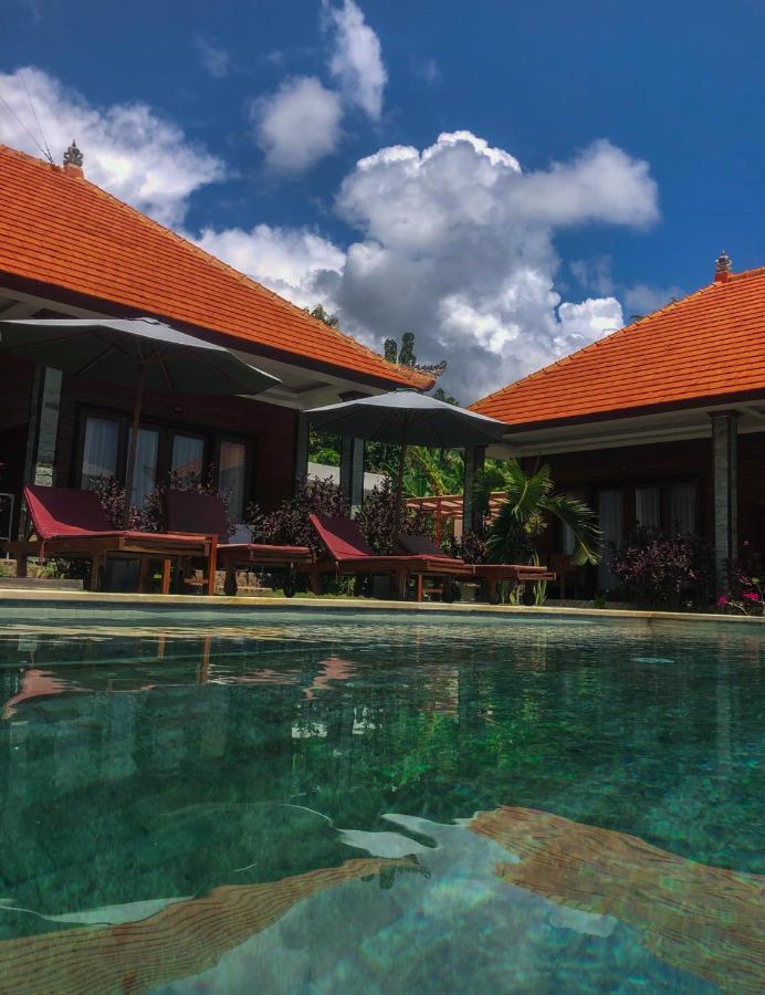 Juan Beach Bungalow Batununggul エクステリア 写真