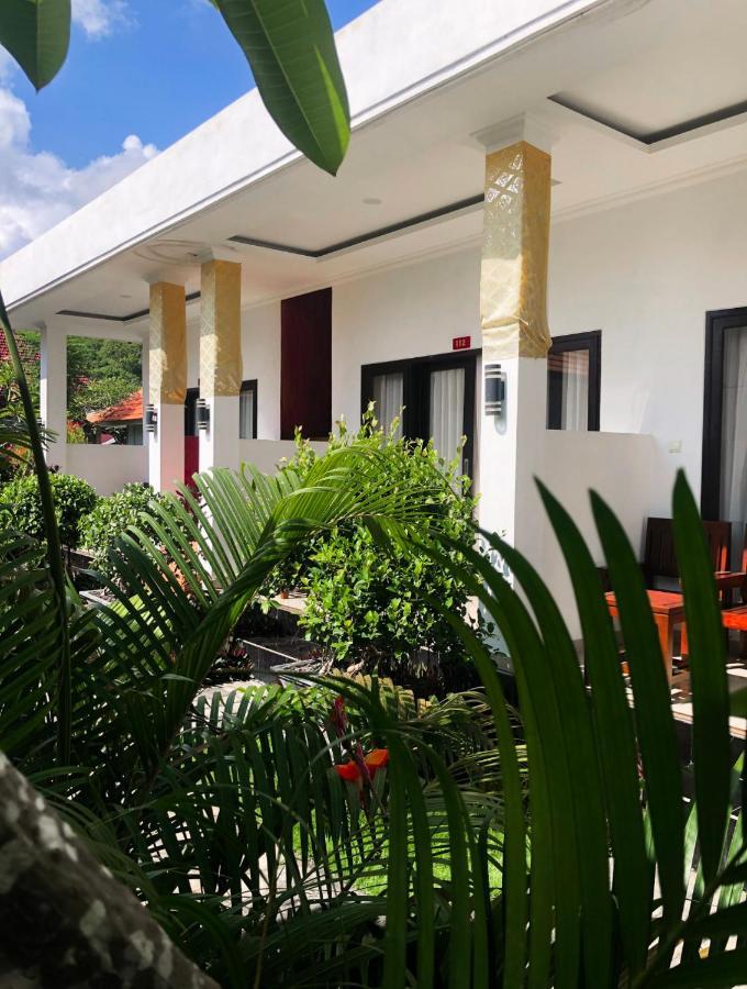 Juan Beach Bungalow Batununggul エクステリア 写真