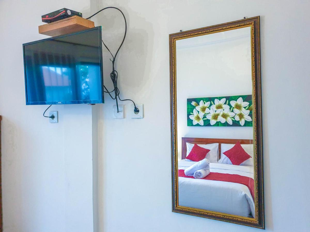 Juan Beach Bungalow Batununggul エクステリア 写真